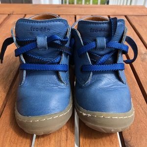 Leather shoes from “Froddo”